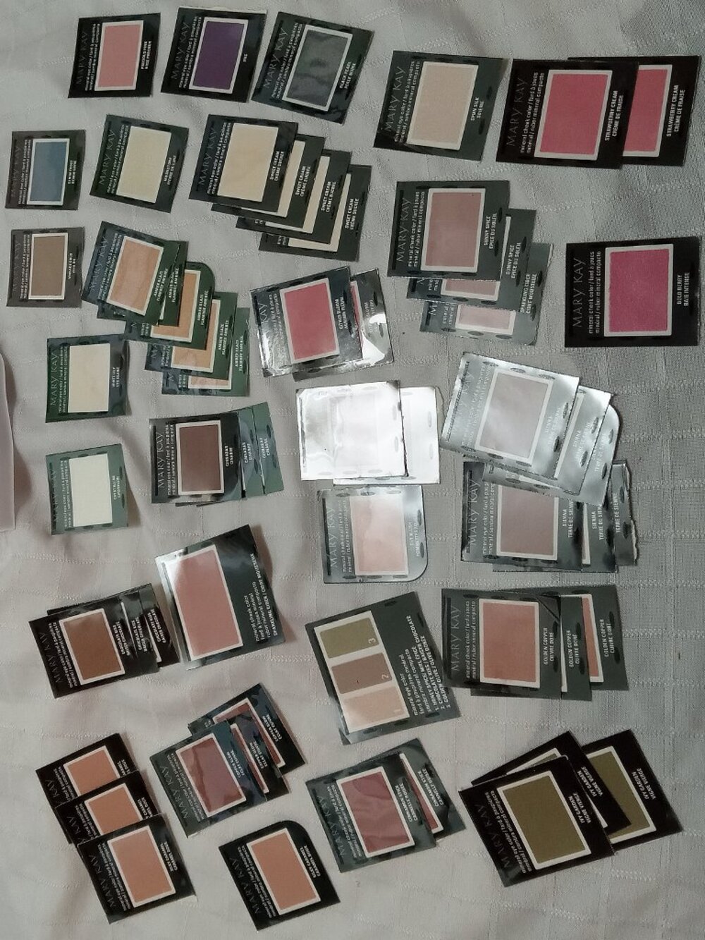 55 brand-new vintage Mary Kay samples for eyes and cheeks